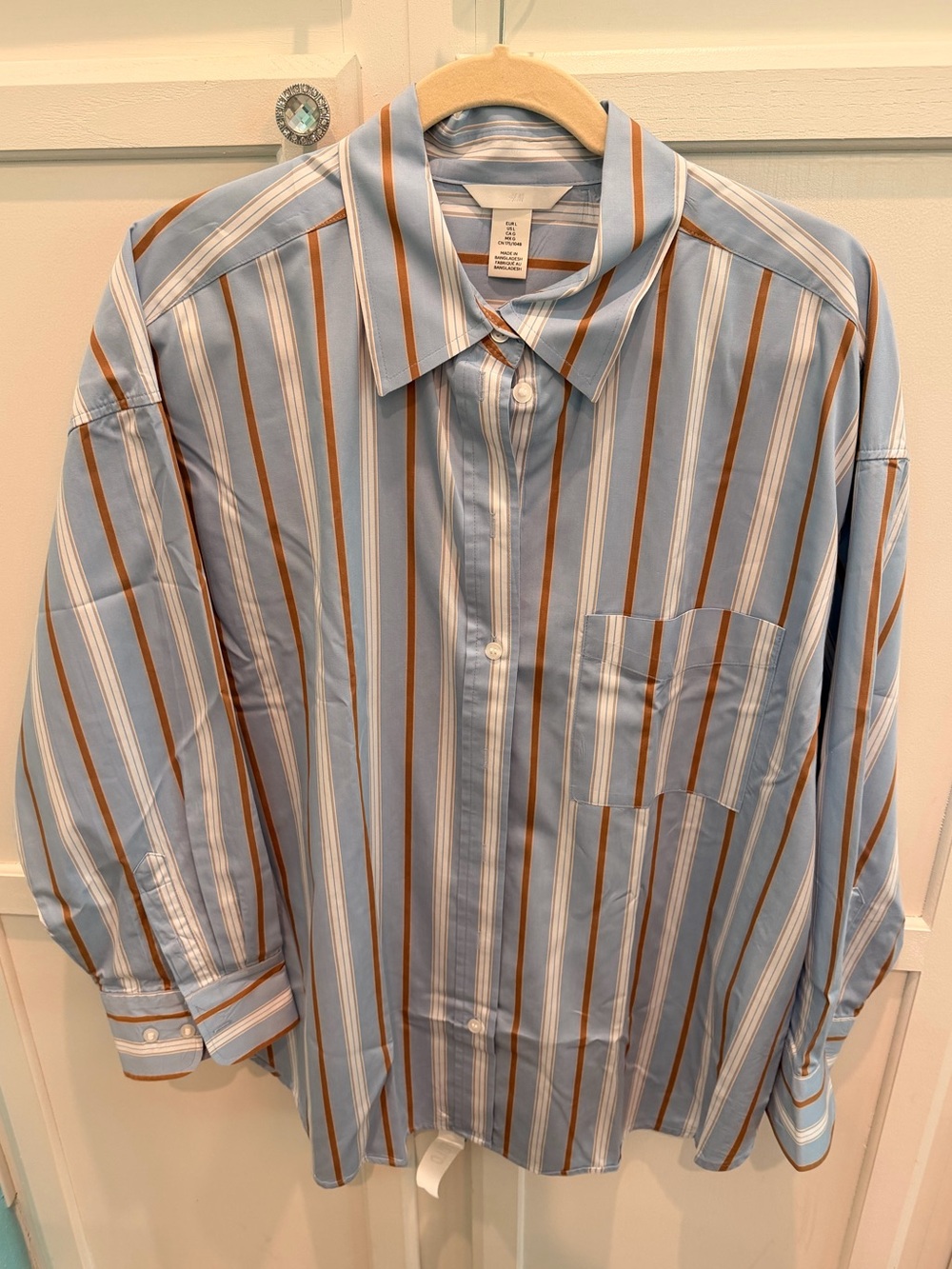 Size Large H&M Women’s Blue & Brown Stripe Button-Up Shirt